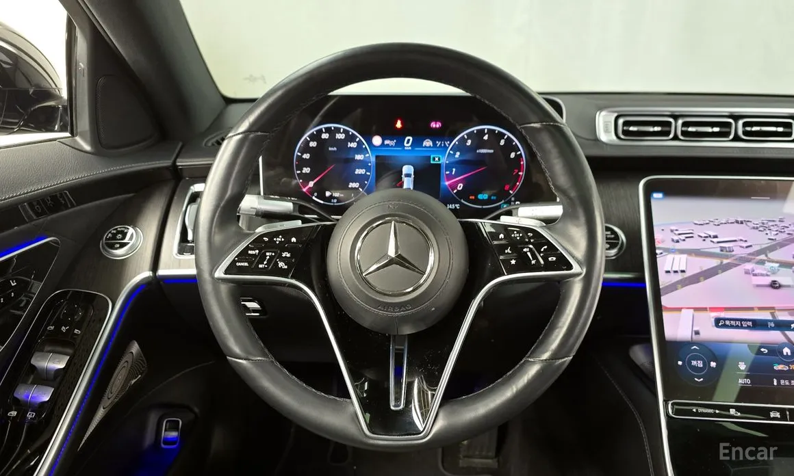 Фото 13 - Mercedes-Benz S-Class