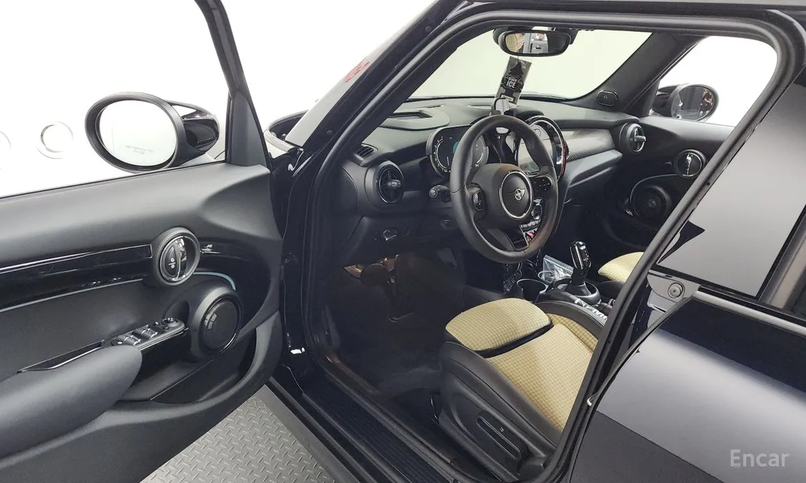 Mini Cooper 2001 5Door Resolute Edition