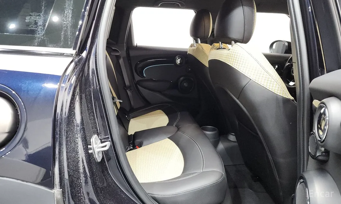 Mini Cooper 2001 5Door Resolute Edition