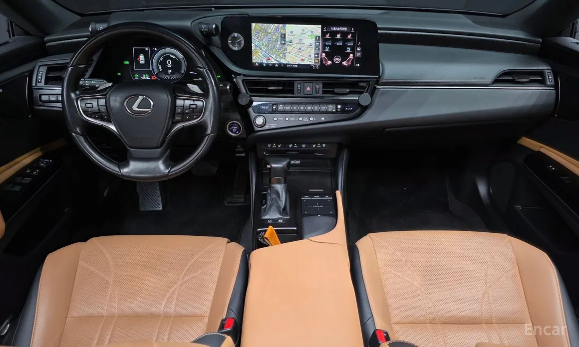 Фото 7 - Lexus ES