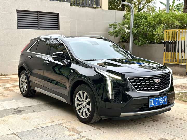 Фото 3 - Cadillac XT4