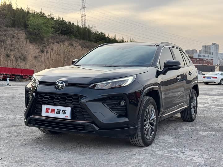 Фото 1 - Toyota Wildlander
