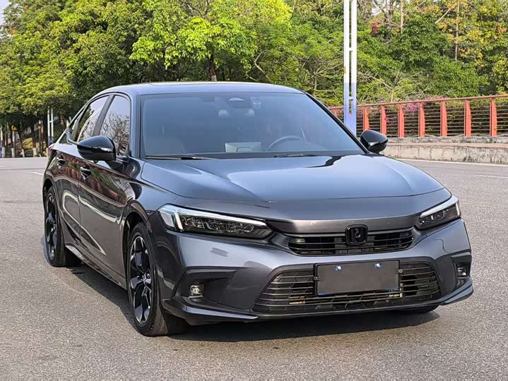 Фото 3 - Honda Civic