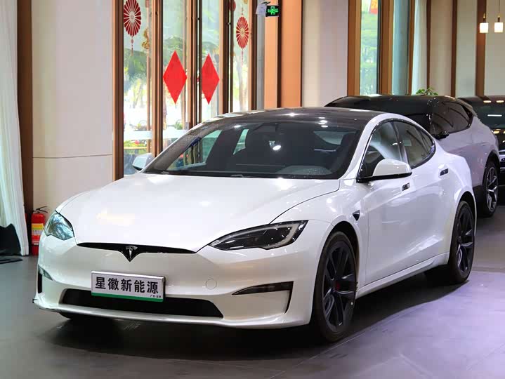 Tesla Model S 2023 2023款 三电机全轮驱动 Plaid版