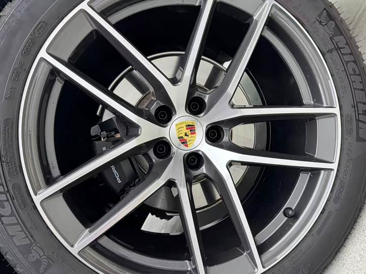 Porsche Macan 2025 2025款 Macan 2.0T 逐梦版