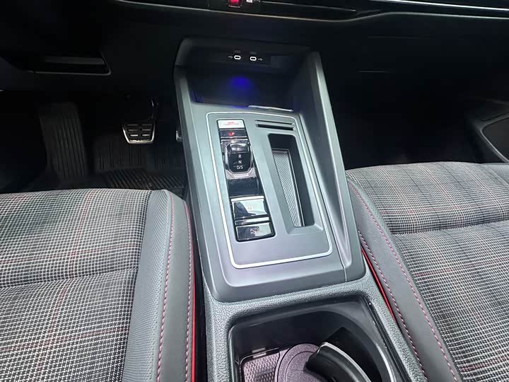 Volkswagen Golf GTI 2021 2021款 380TSI DSG GTI