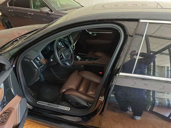 Zdjęcie 5 - Volvo S90
