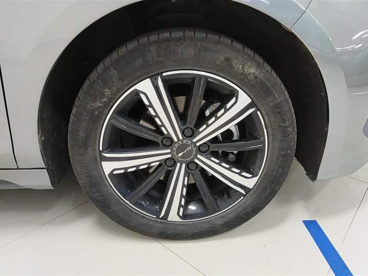 BYD Destroyer 05 2024 2024款 荣耀版 DM-i 120KM 尊荣型