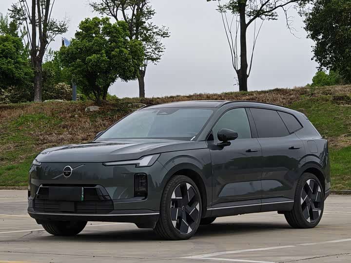 Volvo XC70 Hybrid 2026 2026款 四驱超长续航Ultra