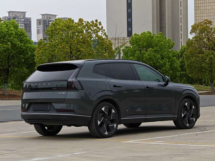 Volvo XC70 Hybrid 2026 2026款 四驱超长续航Ultra