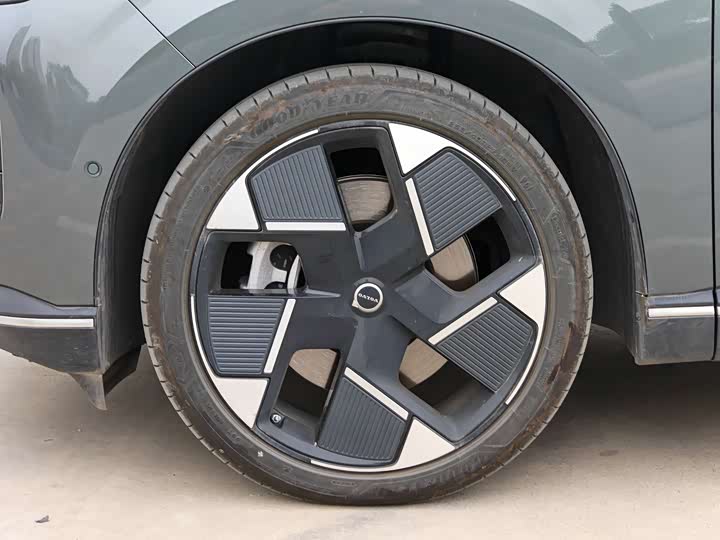 Volvo XC70 Hybrid 2026 2026款 四驱超长续航Ultra