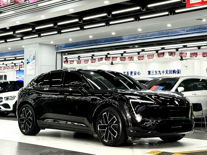2025 Avatr 11