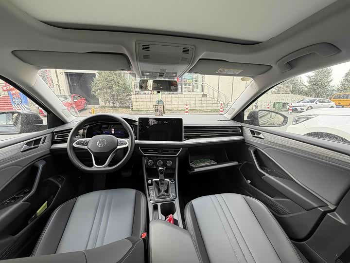Volkswagen Sagitar L 2026 2026款 3000万辆甄选款 300TSI DSG 超越版