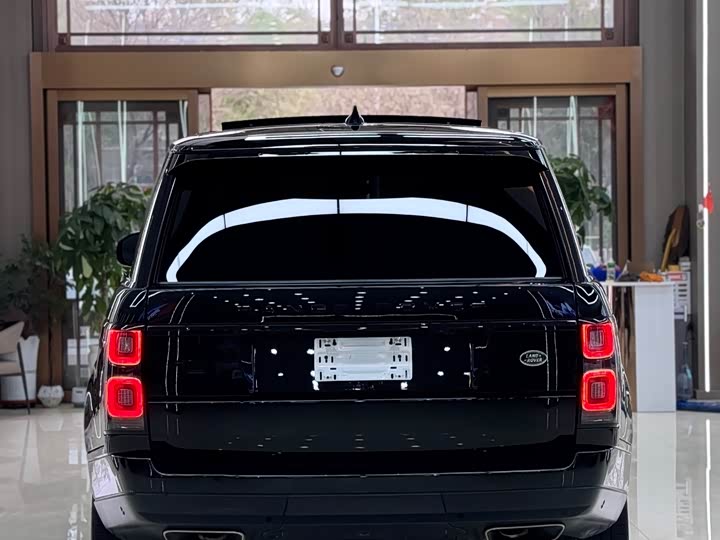 Zdjęcie 8 - Land Rover Range Rover