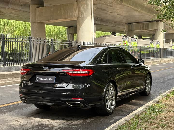 Ford Taurus 2019 2019款 EcoBoost 245 尊享版