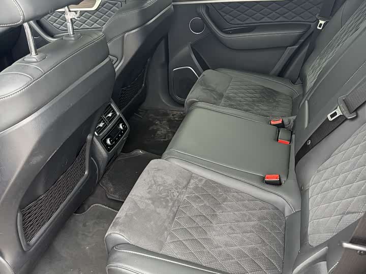 Hongqi HS7 2022 2022款 3.0T 自动四驱智联旗享版 五座