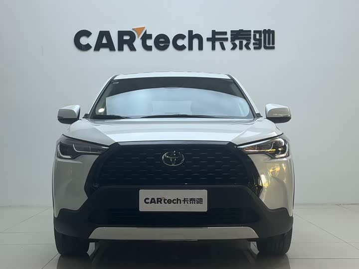 Фото 2 - Toyota Corolla Cross