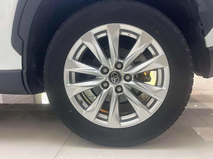 Фото 7 - Toyota Corolla Cross