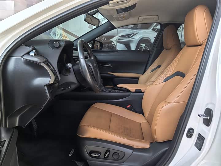 Lexus UX 2022 2022款 260h 探·酷版