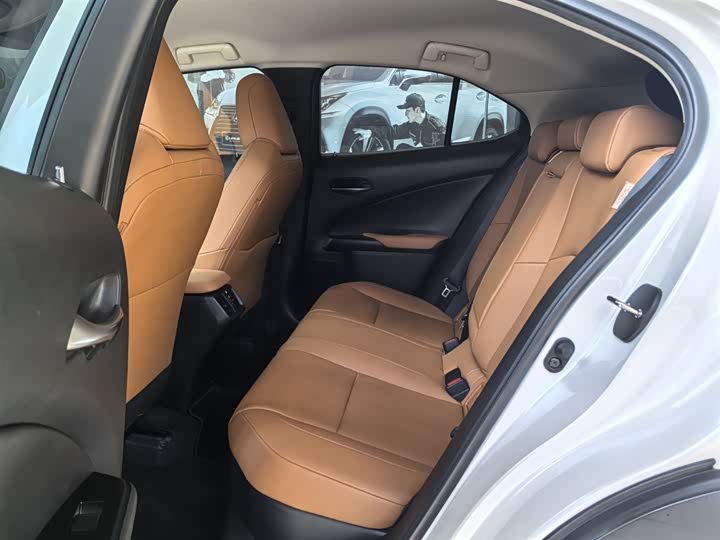 Lexus UX 2022 2022款 260h 探·酷版