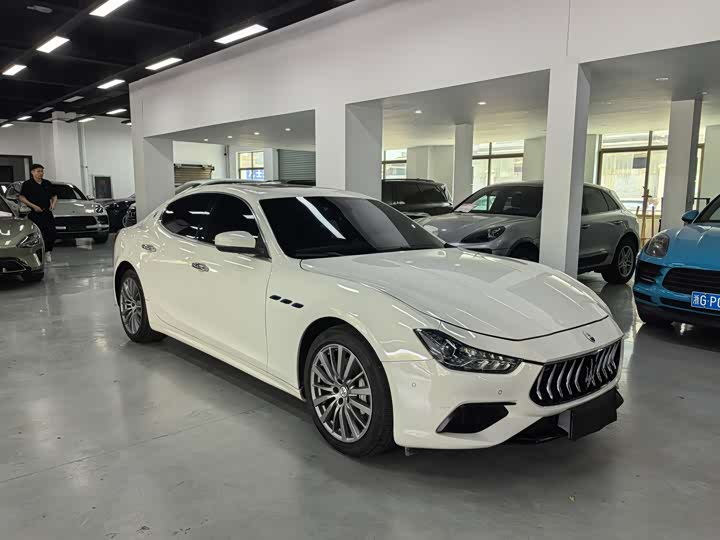 Maserati Ghibli 2021 2021款 2.0T Operanera歌剧黑限量版