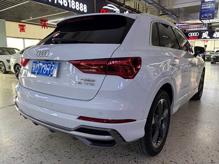 Zdjęcie 6 - Audi Q3