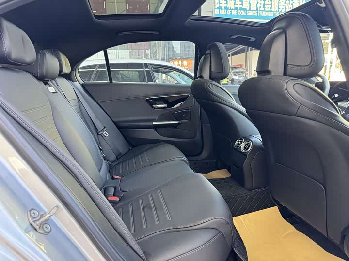 Фото 7 - Mercedes-Benz C-Class