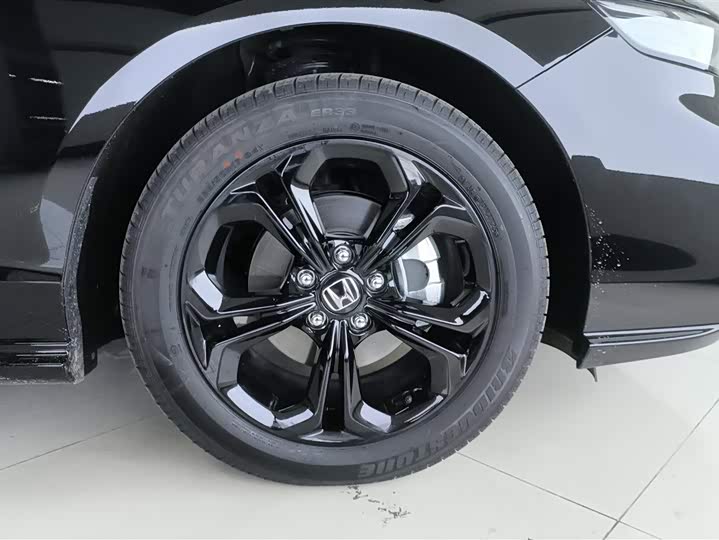 Honda Accord 2025 2025款 运动系列 260TURBO 豪华版