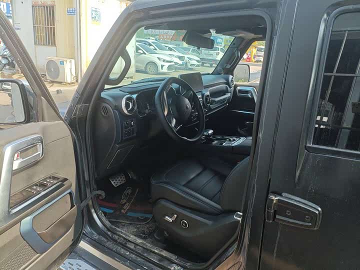 BAIC Beijing BJ40 2023 2023款 2.0D 自动四驱刀锋英雄版侠客型