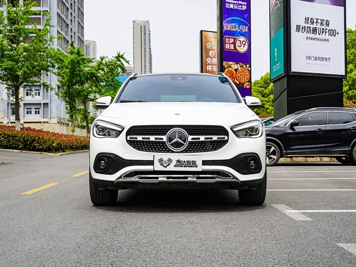 Zdjęcie 2 - Mercedes-Benz GLA-Class