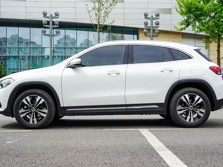Zdjęcie 3 - Mercedes-Benz GLA-Class