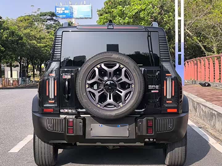 Фото 4 - Jetour T2