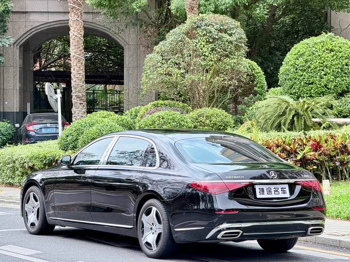 Фото 4 - Mercedes-Benz Maybach S-Class