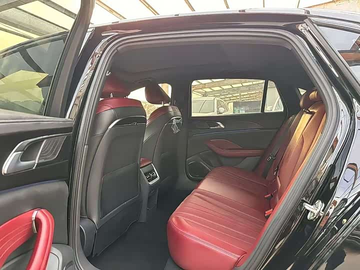 Hongqi H5 2025 2025款 2.0T 自动玄影版