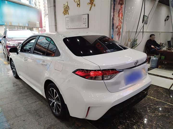 Toyota Levin 2024 2024款 智能电混双擎 1.8L 豪华版