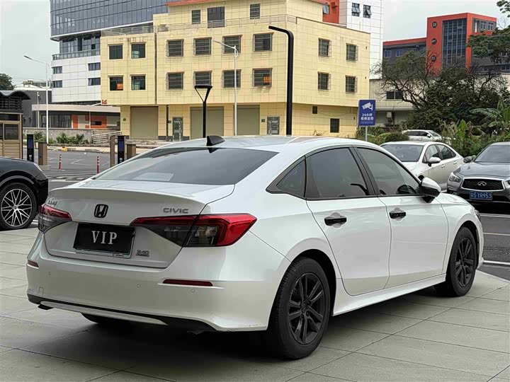 Фото 6 - Honda Civic