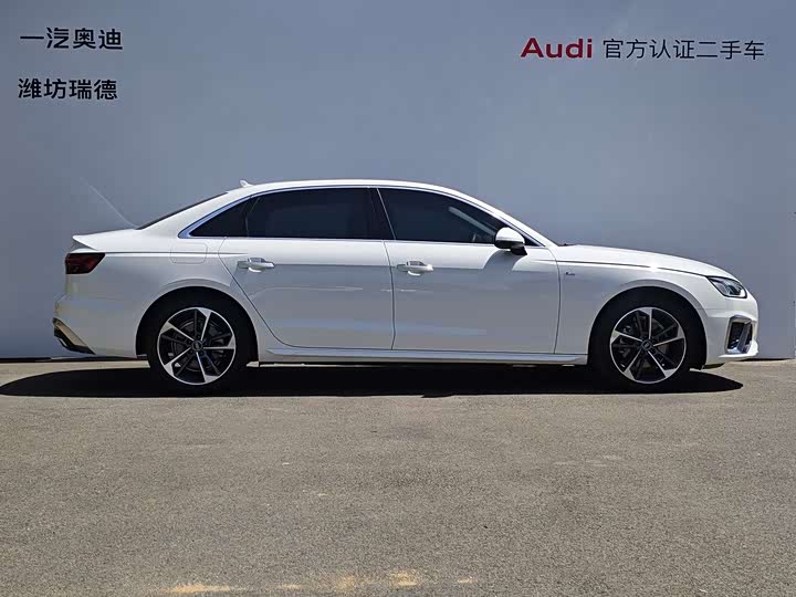 Фото 3 - Audi A4L