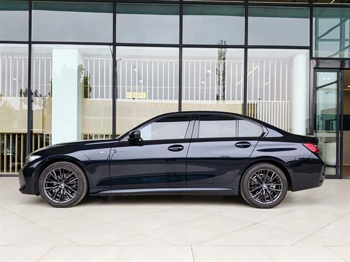 Фото 3 - BMW 3 Series