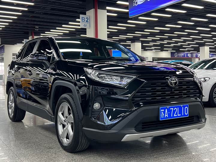 Toyota RAV4 2021 2021款 2.0L CVT两驱风尚PLUS版