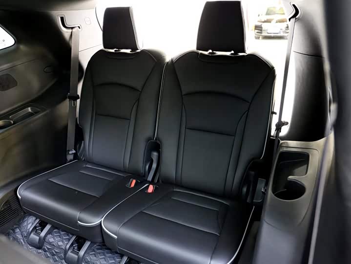 Фото 9 - Buick Enclave
