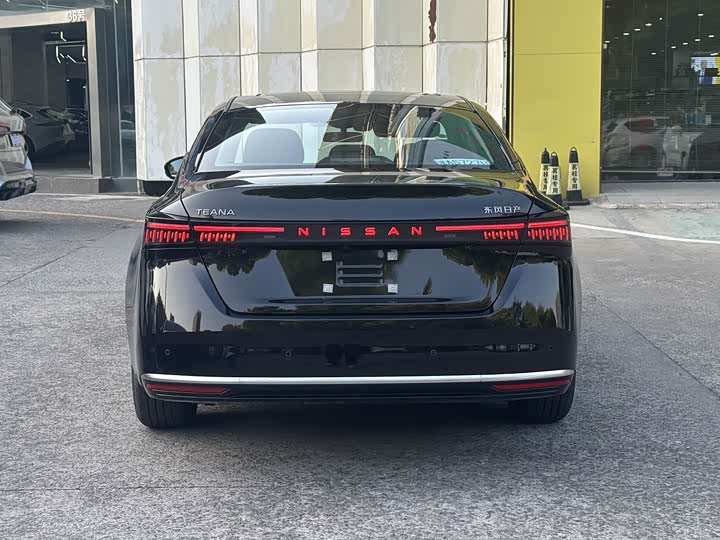 Nissan Teana 2026 2026款 鸿蒙座舱 2.0L 智能超舒适版