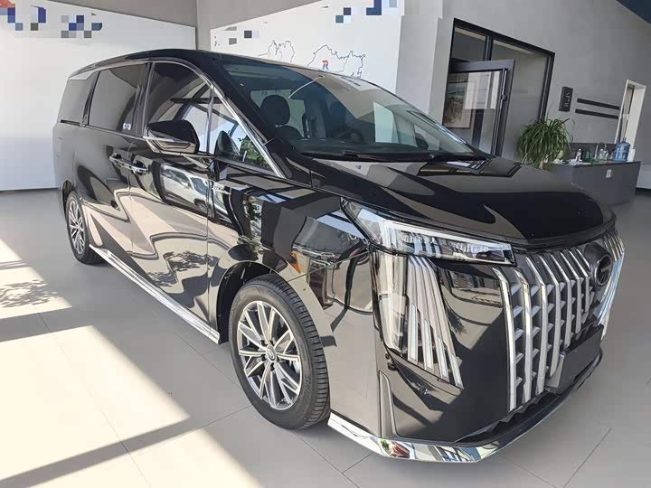 Фото 4 - GAC Trumpchi M8