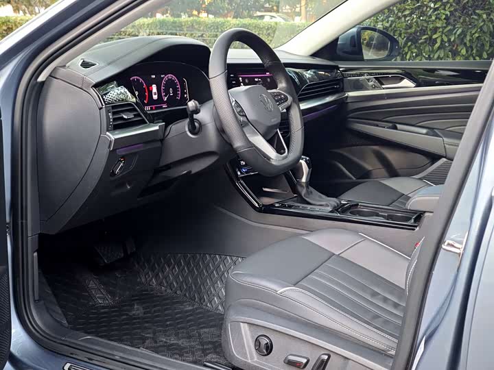 Фото 4 - Volkswagen Passat