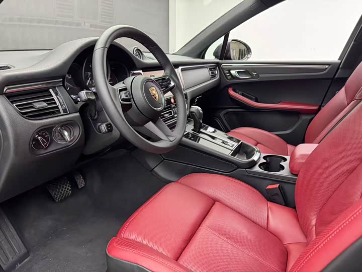 Porsche Macan 2025 2025款 Macan 2.0T 逐梦版