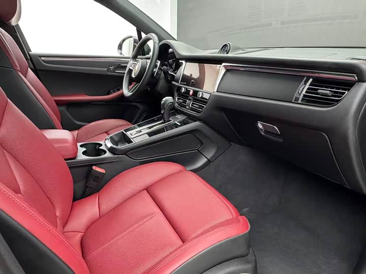 Porsche Macan 2025 2025款 Macan 2.0T 逐梦版