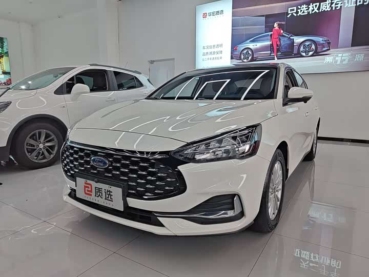 Ford Focus 2021 2021款 三厢 EcoBoost 180 自动锋潮型