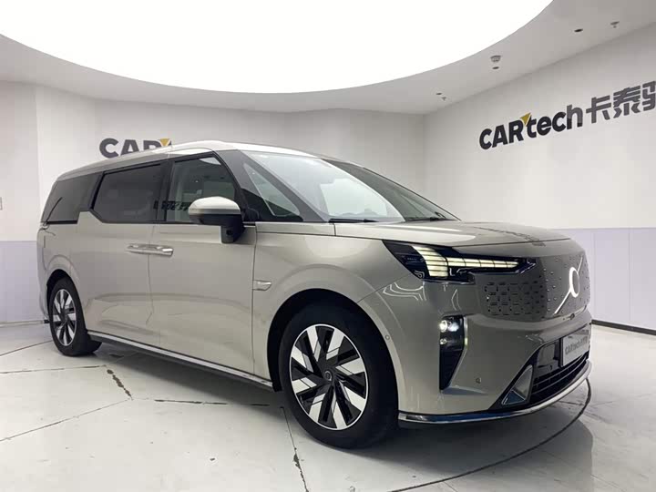 Volvo EM90 2025 2025款 Ultra 六座