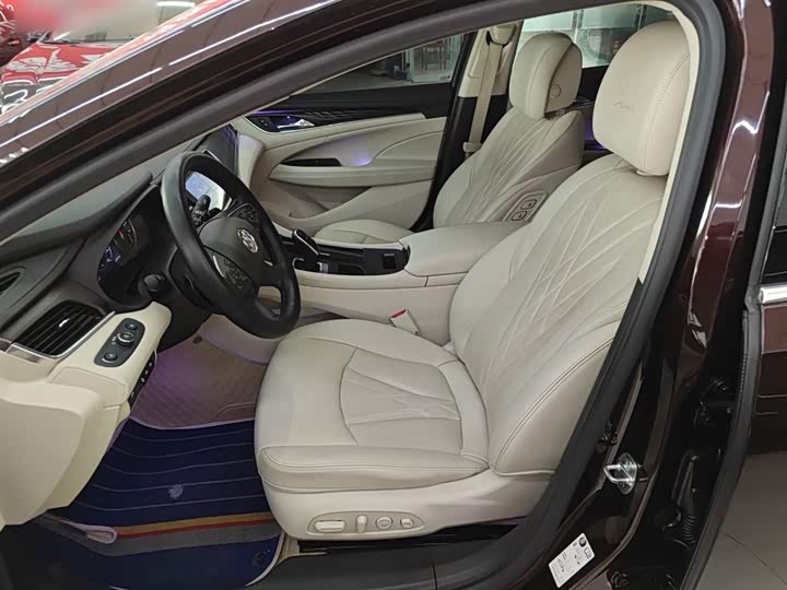 Фото 7 - Buick LaCrosse