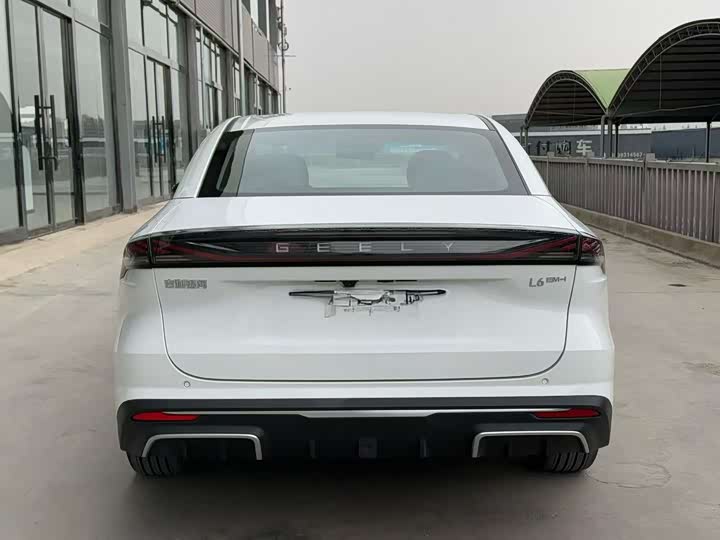 2025 Geely Galaxy L6