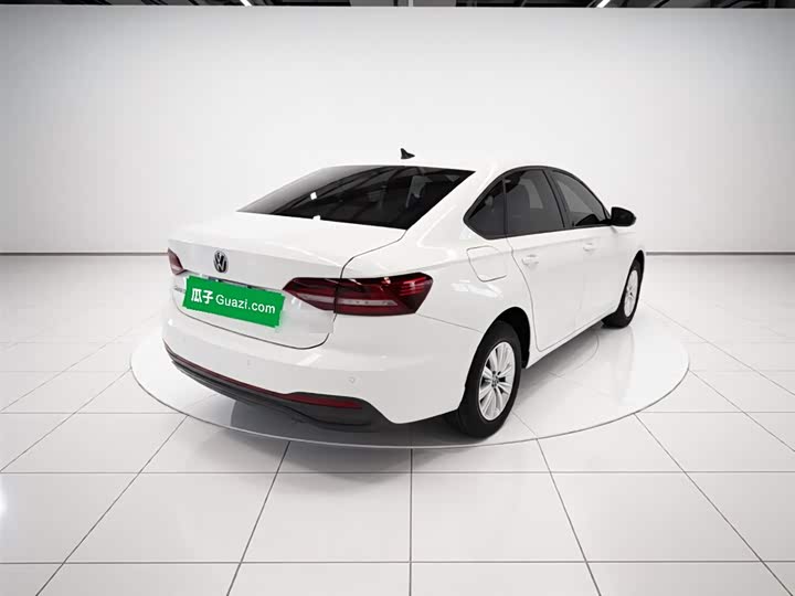 Фото 7 - Volkswagen Lavida